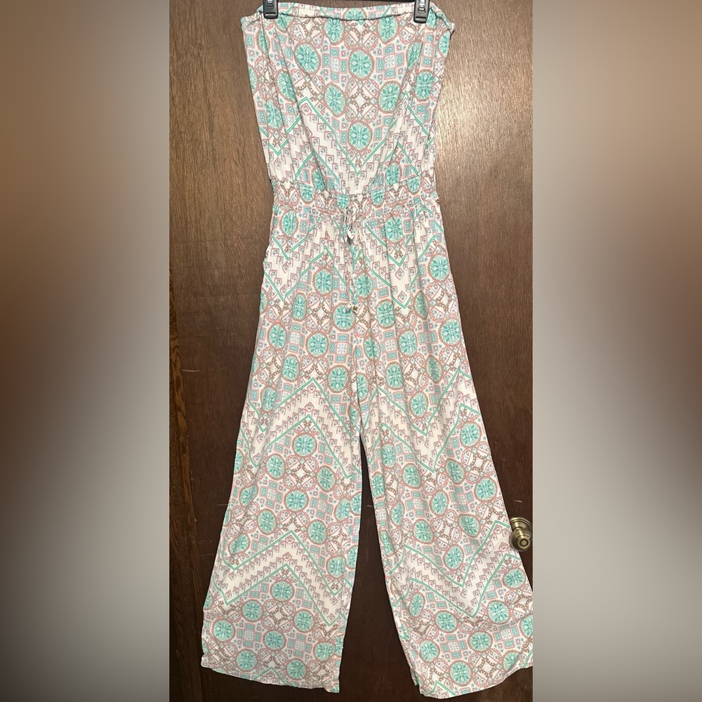 Guess wide leg jumpsuit with elastic waist and elastic back